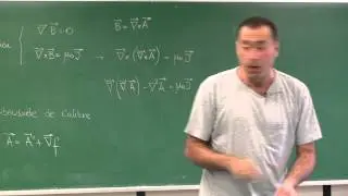 Aula 5.25 - Potenciais no eletromagnetismo: o potencial vetor e a liberdade de calibre