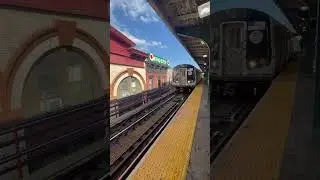 R160 J train stopped at myrtle avenue broadway