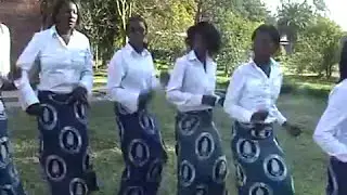 LUTITLE LUTILI LUNA BANA - KIOMANI | Hehehe Lozi #Catholics will love this  #UNZALegacyChoir