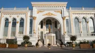 دخلنا الى مطعم القصر الملكي ( اسم على مسمى ) تعالو بنات استمتعو برفقتنا 💖👍🌹