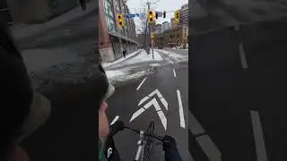 SKETCHY DELIVERY DROPS IN DOWNTOWN TORONTO 🚴💨🍃