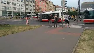 V&yacute;luka metra C a  N&aacute;hradn&iacute; autobusov&aacute; doprava XC