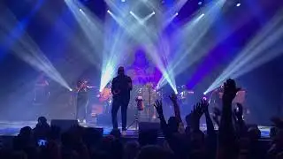 groundation: undivided