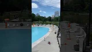 Davis Center - Big Pool at Central Park 🤩🏊&zwj;♀️ #ニューヨーク生活 #nyclife #pool
