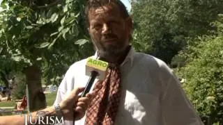 Daniel Negrea - Agroturism la Castelul Sofronea