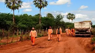 Prefeitura inicia recuperação de estradas vicinais no Polo Alagoinha