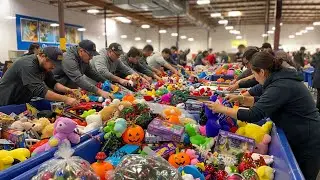 INSANE GRINCH FIND! 🤯 Scoring RARE Inflatables & a $30 Vintage Bunny at The BINS!