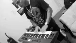UNFIGURED - Unfigured Making an instrumental (UNFIGURED.com)