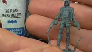 Review of Knight Models The Flash And Red Hood