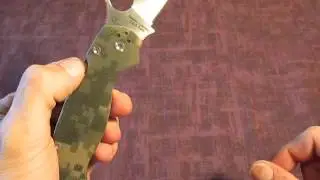 Closing A Spyderco Paramilitary 2 Left Handed