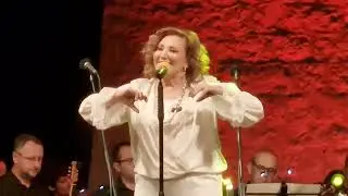 Stiha, stiha povedaj mi mati ＆ Popevka za ljubav - TEREZA KESOVIJA