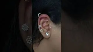 Watch a clean and professional piercing process - Safe, Quick and Precise #piercing #helixpiercing