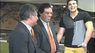 Luan Santana no final do jogo Corinthians x San Jose