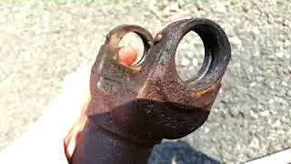 Replacing the universal joints in my 2003 Chevy Trailblazer with Moog parts