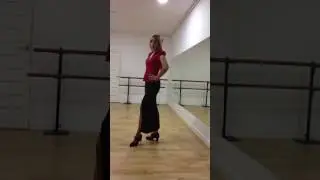 Aprende a bailar sevillanas. La Primera sevillana.