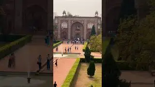 A stunning garden surrounds Humayun&rsquo;s tomb 😍 #delhidiaries #iphonography #monument #indiatourism
