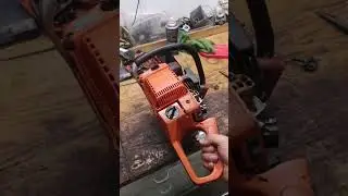 #chainsawaddict #husqvarna #Stihl #mechanictricks Quick and dirty way to check crank seals.