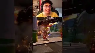 Mujeres Echando Gasolina