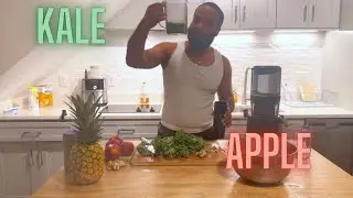 Juicing For Beginners! Let&rsquo;s make green juice with Kale 🥬 & Apples 🍏!