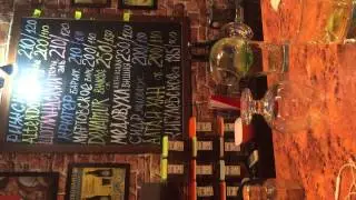 Del c&oacute;mo tomar absenta de verdad !!!
