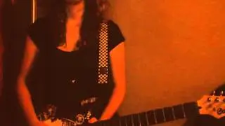 Αντίγραφο του βίντεο The Yeah Yeah Yeahs - Date With The Night (cover)