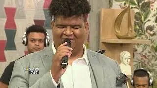 Anslin Gysman performs ‘O Holy Night’