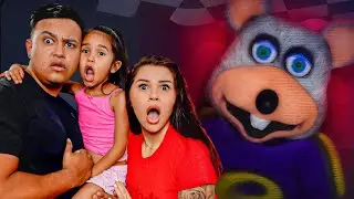Playing CHUCK E. CHEESE SCARY ROBLOX game at ЗАМ!