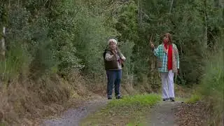 Travel Matter's Doon Mackichan talks retreats with Sandi Toksvig (Extraordinary Escapes, Channel 4)