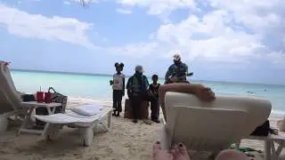 Shake Senora - Negril, Jamaica: family singing