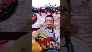 Bass playing, Sunday serving. Song di sakiti ku tetap baik
