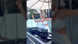DJ Loona | Female DJ Dubai # 1 entertainment booking agency | 33 Music Group | Scott Sorensen