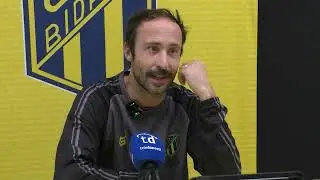 Alex Mozas y Jacobo Cu&eacute;tara frente a frente en Torrelavega I Kirolak Gaur