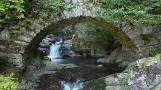 Cascade, ru et gouffre d'Enfer en 4 K#randonn&eacute;e #pyr&eacute;n&eacute;es