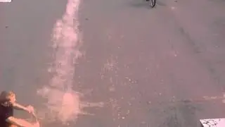 MOV025