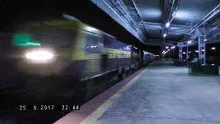 Furious School Bus(YELLOW EMD) WDG4D With KSK(Via KCG) Sprints through DBU !!