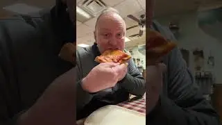 Fratellos Pizzeria Italian Kitchen in Nescopeck - Pizza Review