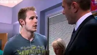 Casualty - Series 25 - Into the Fog Preview - BBC One