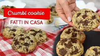 Crumbl cookie: gli amatissimi biscotti americani morbidi che si sciolgono in bocca!