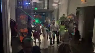 La hora loca wedding party 