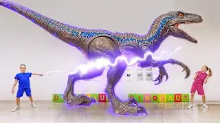 الأطفال يحوّلون الديناصورات إلى ألعاب 🦕 قصة ممتعة للأطفال عن الديناصورات! 🌈📖