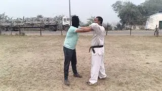 2 Neck Grab Self Defence technique.                          #trending #viral#taekwondo#Self defence