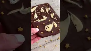 Easy Halloween Treats  Spooky Chocolate Bark & Caramel Tart!