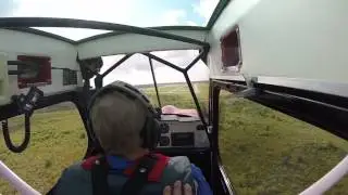crosswind landing in a Super Decathlon wind at 090 18g22 rwy 13