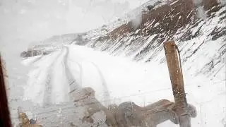 فتح طريق غلقته الثلوج ببلدية تاقديت ولاية البويرة سنة 2014 How to open the way of snow