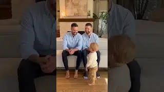 &ldquo;Baby&rsquo;s Adorable Reaction to Identical Twins 😂❤️&rdquo;