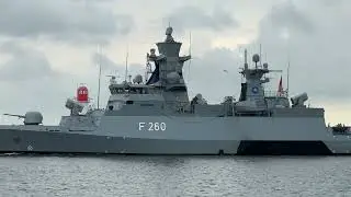 Baltic Operations 2025: Korvette Braunschweig (F 260) Листья Rostock Port 5.6.2025