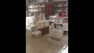 At the Marmaris textile store. В текстильном магазине Мармариса. Marmaris tekstil mağazasında.#store
