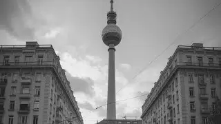 Tessa Wren - Hinterm Plattenbau-Horizont 