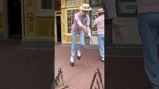 Dapper Dan does not eat Disney food