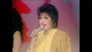 Linda De Suza  